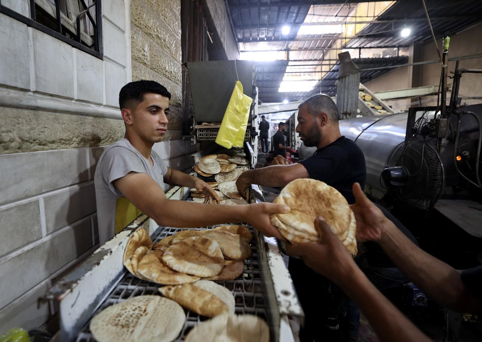 Freshly baked pitas in Gaza bakery