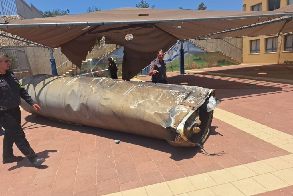 Israeli Man Indicted for Passing Information to Iranian Agent via Telegram