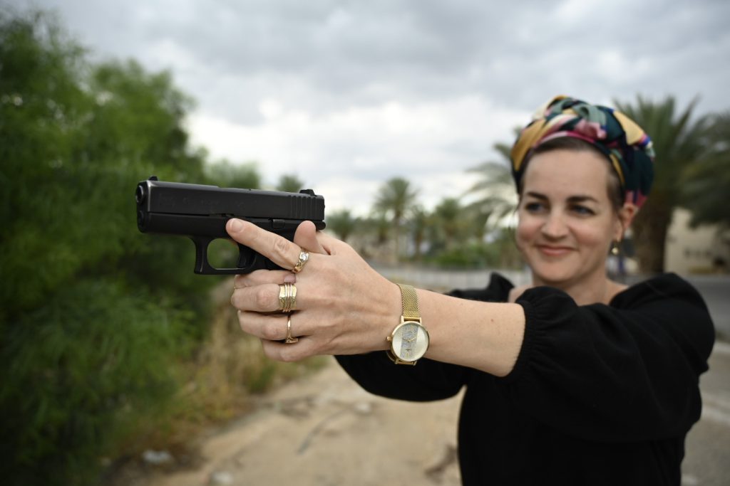 Gun License Surge in Israel: Over 400,000 Applications Since October 7