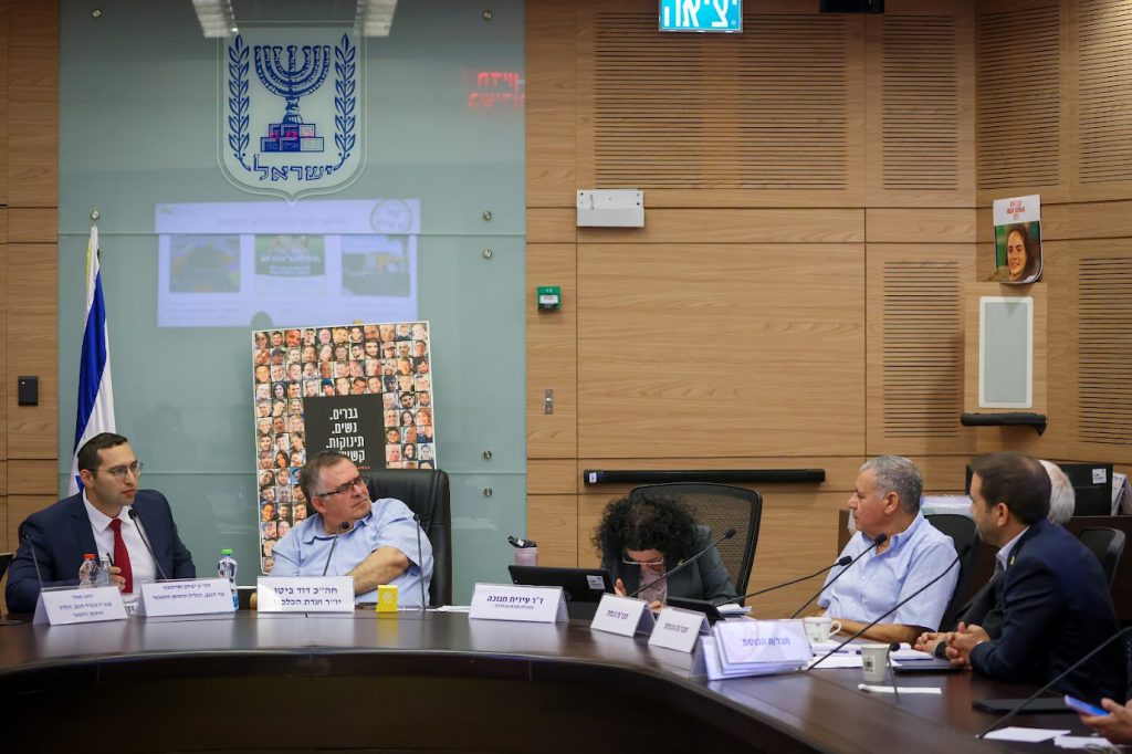 Minister of Negev, Galilee and National Resilience MK Wasserlauf to Economic Affairs Committee: We intend to establish a national bureau for reservists