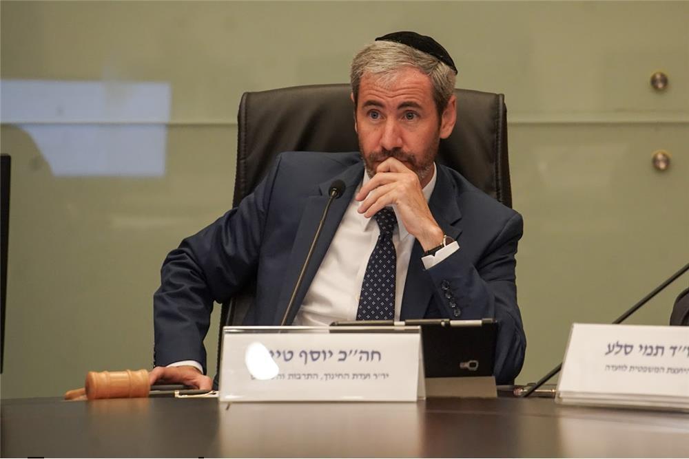 Education Committee approves for final readings bill to prevent employment of teachers who studied in Palestinian Authority