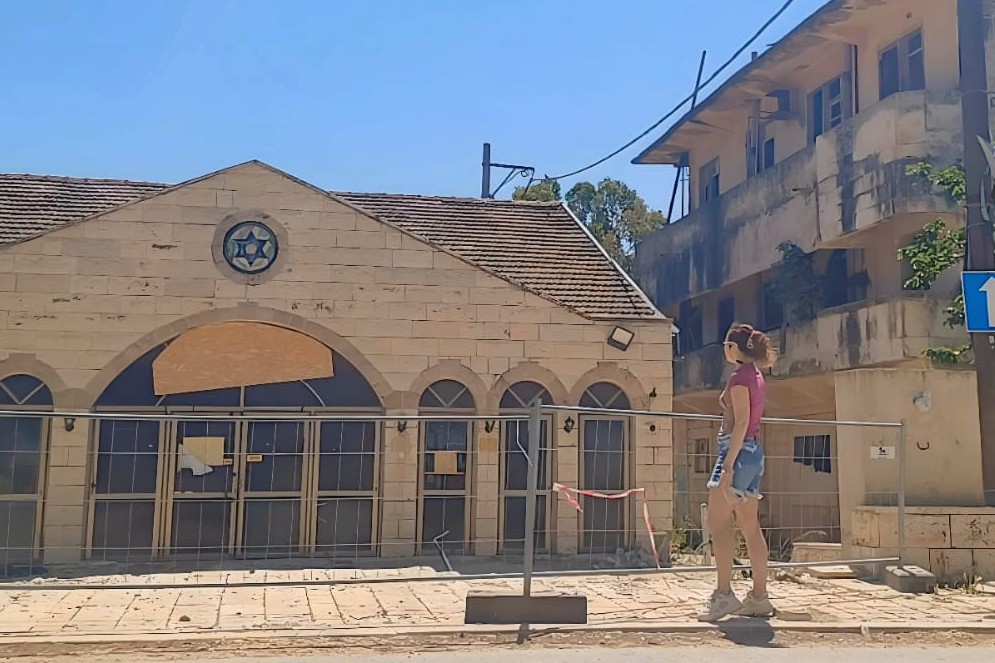 Israel Shuts Down Civil Shelter Program That Housed 125,000 Evacuees