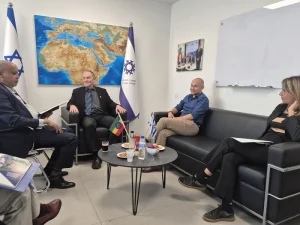 Featured 786 300x225