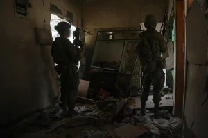 Featured 796 300x200