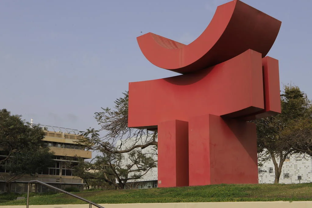 Accidental Discovery Could Revolutionize Computing, Cameras, and Sensors