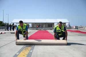 Pulaang Carpet at Pagpapatigil ng Daan: Israel Handa para sa Pagdating ni Trump