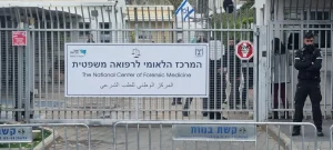 Forensic Tests Nagpapakita na Ang Isang Katawan na Binalik ng Hamas ay Palestinian, Hindi Israeli