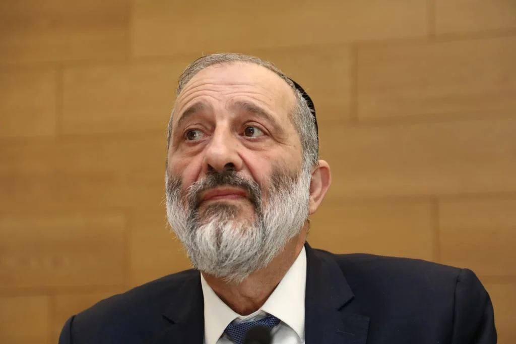 Israel’s Shas Party Quits Its Coalition Positions, Demands Conscription Law for Yeshiva Students