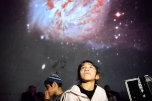 Maaaring Gumalaw at ‘Muling Magising’ ang mga Black Hole, Ayon sa mga Siyentipiko