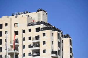 Teen Patay sa Pagbagsak sa Jerusalem Construction Site Habang Nagprotesta