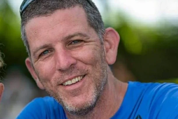 Он защищал свой дом»: Израиль почитает память погибшего заложника Тала Хаими