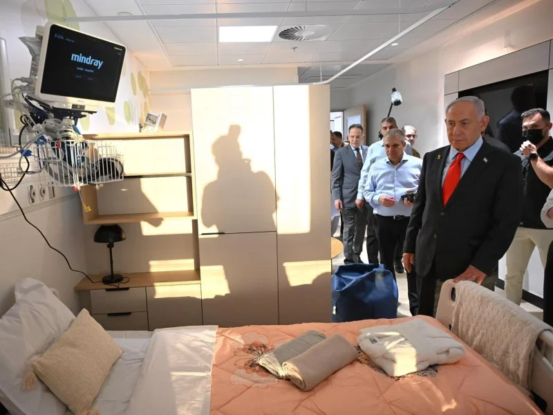 PM Netanyahu Visits Reception Facility for Returning Hostages at Sheba Medical Center