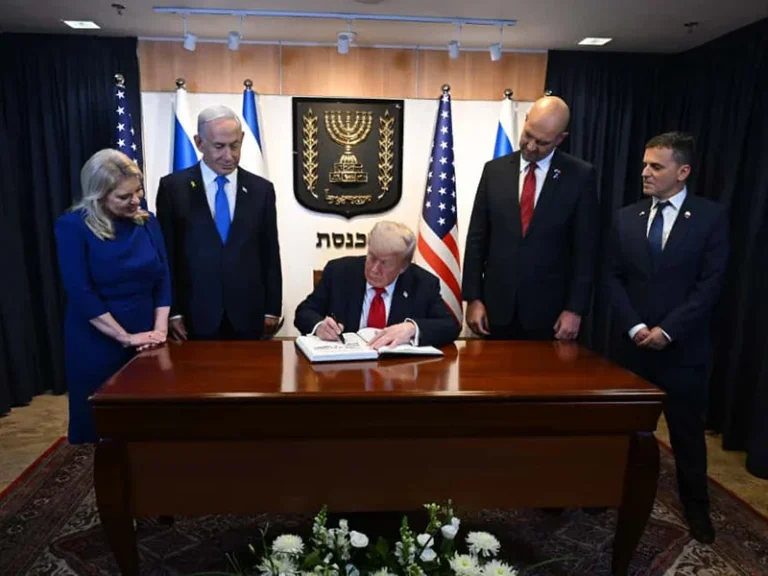 Politics: PM Netanyahu Meets with US President Donald Trump