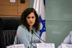 Специальный комитет по молодежи Израиля обсуждает молодежную революцию правительства Рабина. Председатель МК Лазими: Его видение должно направлять нас в создании лучшего Израиля.