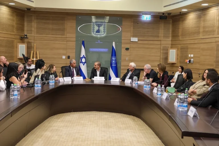 Politics: “I am willing to bear the weight of the heavy public responsibility that rests upon the State Control Committee”: MK Alon Schuster replaces MK Mickey Levy as committee chair