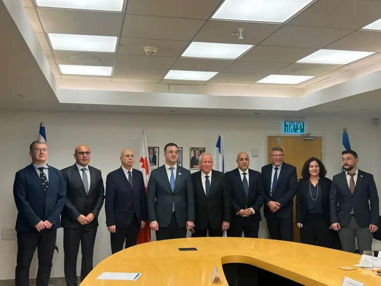 Collaboration between Israel and Georgia: Minister of Agriculture and Food Security, MK Avi Dichter and his Georgian counterpart, Mr. David Songulashvili, signed a declaration of intentions for agricultural collaboration between the countries