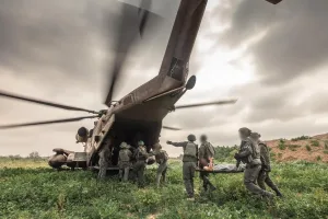 Le nombre de soldats israéliens blessés nécessitant des soins atteindra 100 000, selon le ministère