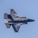 Израиль подтвердил ликвидацию оперативника иранского спецподразделения «Кудс» недалеко от Тира ТЕЛЬ-АВИВ, 14 мая (Рейтер) – Израиль в понедельник подтвердил, что его военно-воздушные силы нанесли удар по оперативнику иранского спецподразделения «Кудс», который, по утверждению Израиля, был причастен к планированию нападений на израильтян. Оперативник, опознанный как Мохаммад Реза Захеди, был убит в результате израильского авиаудара в Сирии в понедельник, сообщила израильская армия. «Захеди был ключевым звеном в планировании и осуществлении террористических атак против израильских граждан», — говорится в заявлении израильской армии. Иранское государственное телевидение сообщило в понедельник, что Мохаммад Реза Захеди, командир подразделения «Кудс» в Сирии и Ливане, был убит в результате израильского удара по иранскому консульству в Дамаске. Иранское Корпуса стражей исламской революции (КСИР) заявило, что Захеди был убит в результате израильского удара по иранскому консульству в Дамаске в понедельник, в результате которого погибли семь иранских офицеров, в том числе Захеди. Израиль не комментирует сообщения о нападениях на иранские объекты в Сирии. В последние месяцы Израиль активизировал удары по объектам, связанным с Ираном, в Сирии, где Иран и его союзники, в том числе ливанская группировка «Хезболла», развернули силы в поддержку президента Сирии Башара Асада. Иран заявляет, что его присутствие в Сирии является добровольным и осуществляется по приглашению Дамаска. Израиль заявляет, что его действия в Сирии направлены на предотвращение укрепления позиций Ирана и его союзников, которые Израиль считает угрозой своей безопасности. В понедельник израильская армия заявила, что ее истребители нанесли удар по оперативнику «Кудс» в районе города Тир на юге Ливана. «Оперативник, который был причастен к планированию и осуществлению террористических атак против израильских граждан, был ликвидирован», — говорится в заявлении. В заявлении не было указано, когда именно был убит оперативник. Израиль и Иран находятся в состоянии напряженности, которая усилилась после нападения ХАМАС на Израиль 7 октября, в результате которого погибло около 1200 человек, а около 250 человек были взяты в заложники. В ответ Израиль начал военную операцию в секторе Газа, в результате которой погибло более 35 000 палестинцев, по данным Министерства здравоохранения Газы. Иран поддерживает ХАМАС и другие палестинские группировки, которые выступают против Израиля. В понедельник израильская армия заявила, что ее истребители нанесли удар по оперативнику «Кудс» в районе города Тир на юге Ливана. «Оперативник, который был причастен к планированию и осуществлению террористических атак против израильских граждан, был ликвидирован», — говорится в заявлении. В заявлении не было указано, когда именно был убит оперативник. Израиль и Иран находятся в состоянии напряженности, которая усилилась после нападения ХАМАС на Израиль 7 октября, в результате которого погибло около 1200 человек, а около 250 человек были взяты в заложники. В ответ Израиль начал военную операцию в секторе Газа, в результате которой погибло более 35 000 палестинцев, по данным Министерства здравоохранения Газы. Иран поддерживает ХАМАС и другие палестинские группировки, которые выступают против Израиля.