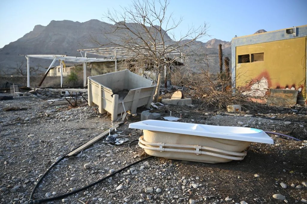 The Dead Sea’s Hidden Plastic Problem: A Record of Decades of Waste