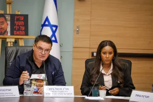 Netanyahu: Iran won’t get nukes; Jerusalem fears infiltrators