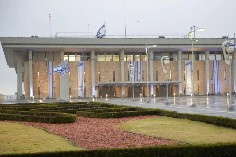 Heated Debate in Knesset Over Death Penalty for Terrorists