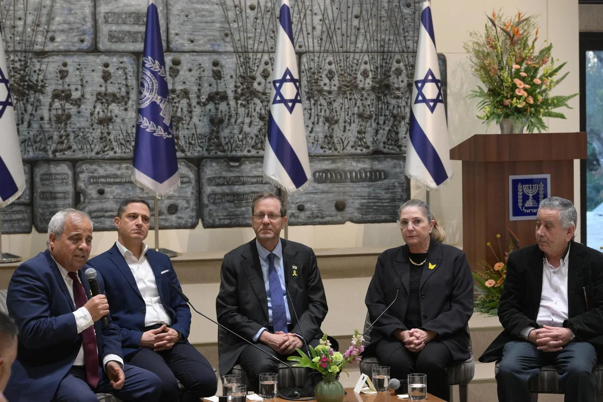 נשיא המדינה כינס לדיון חירום את ראשי הרשויות בנגב