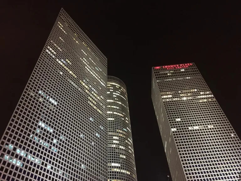 Israeli Startups Deepen Commercial Links With Gulf States, Study Finds