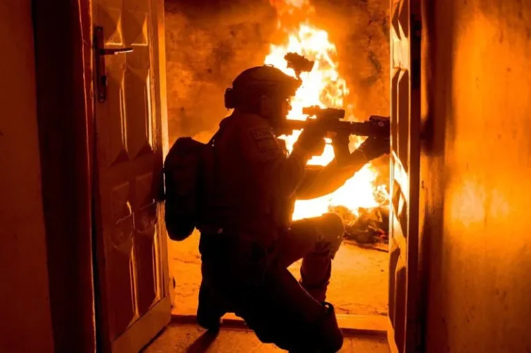 The lions are already 20 years old, but what does it mean to be a true "Kfirnik"?