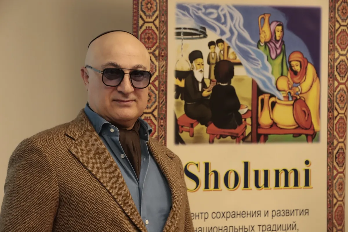 שגרירות אזרבייג'ן כיבדה את אלברט רפייב על שימור תרבות יהודי ההרים