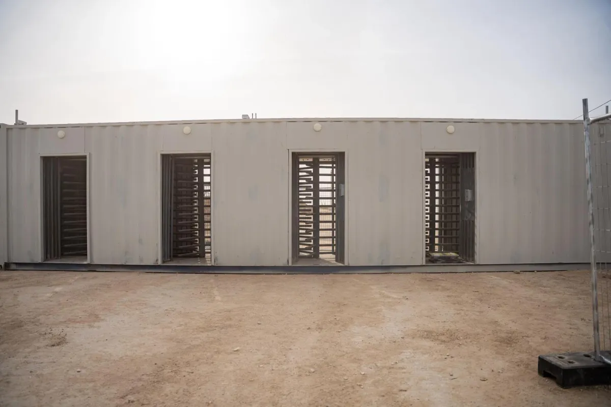 documentation-from-the-establishment-of-the-israeli-inspection-complex-for-those-entering-from-the-rafah-crossing-4 | Actu Israël : Dernières Infos, Politique & Moyen-Orient Un Arbre Une Vision L |'éducation environnementale connecte la Grèce, l'Albanie et Israël
