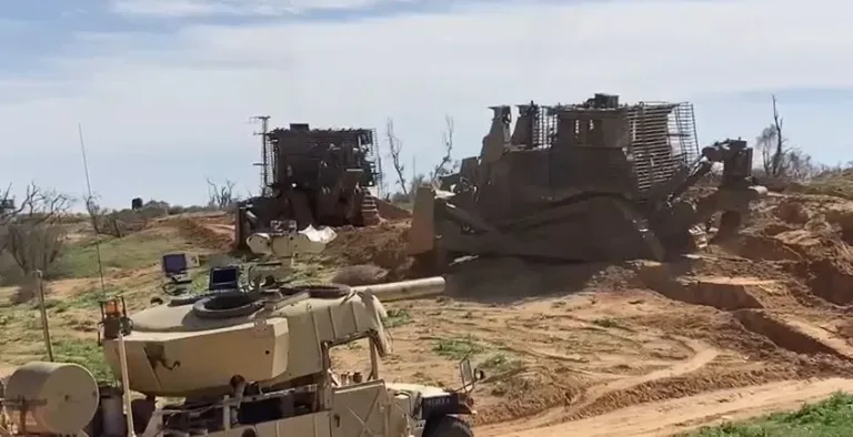 Безопасность: Инженеры открывают мир робототехники: от элитных подразделений до оперативных батальонов