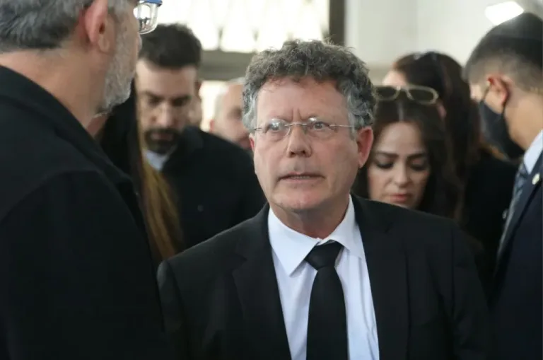 الشؤون القانونية: المحكمة العليا تأمر وزيرة العدل بتبرير رفضها التعاون مع رئيسة المحكمة العليا