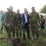 Madaxweynaha oo ka qayb galay xaflad dareen leh oo ay soo xaadireen ciidanka kaydka