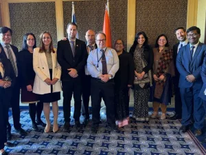 Торговые и сервисные сделки Индии продвигаются