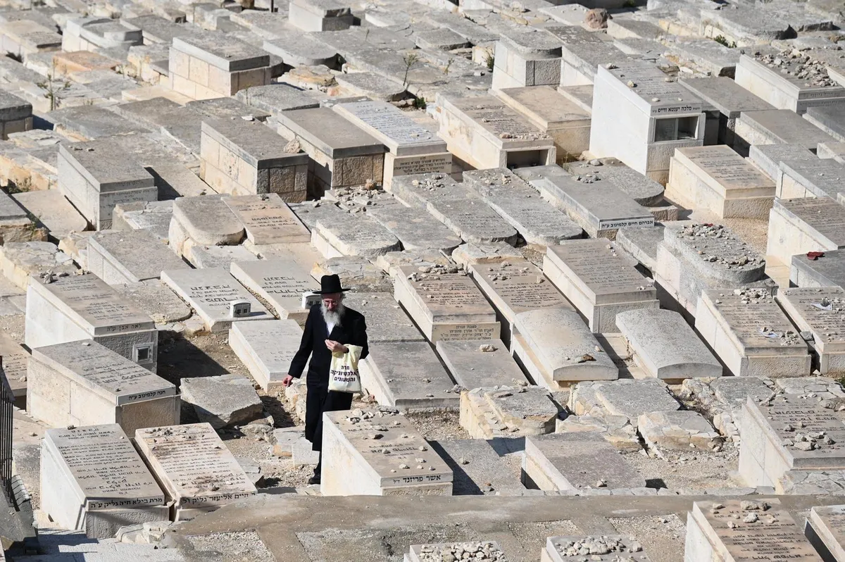 Israel Faces Burial Space Crisis as Deaths Set to Double
