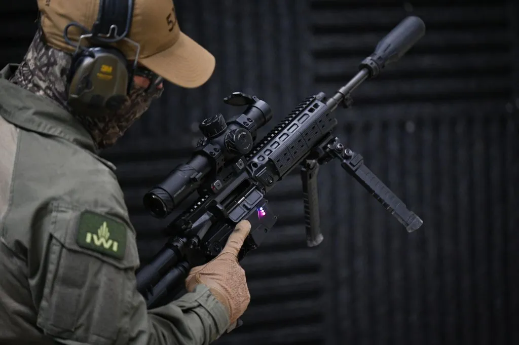 इज़रायली AI ने स्टैंडर्ड राइफलों को ड्रोन किलर में बदला