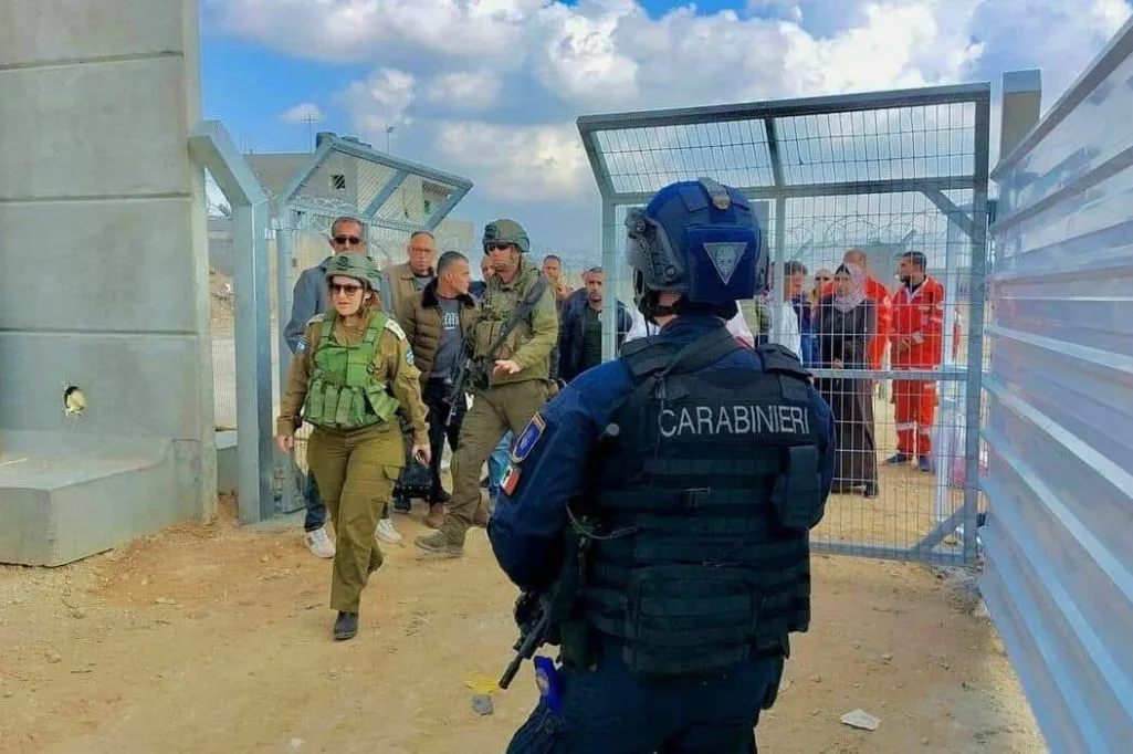 Xarunta Kala-guurka Rafax oo dib loo furayo si loo ogolaado socodka dadka Gasa ee xadidan