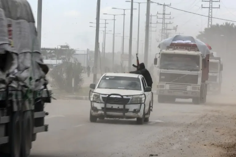 الأمن: اتهام 12 جندياً احتياطياً بتهريب بضائع إلى غزة خلال الحرب