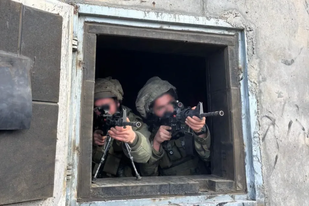 This is what the exercise of the Bahad 1 (Officer Training School) looks like in the northern 'training ground'.