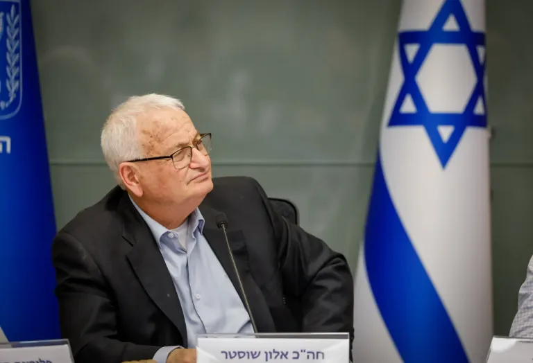 التكنولوجيا: العام الدراسي القادم: درجة البكالوريوس في الذكاء الاصطناعي “780 طالباً من بن غوريون في الجنوب إلى تل حاي في الشمال” | إسرائيل ضمن أكبر عشر دول عالمياً في تطبيق الذكاء الاصطناعي بالتعليم: 85% من معلمي المدارس الإعدادية يستخدمون الذكاء الاصطناعي بالفعل