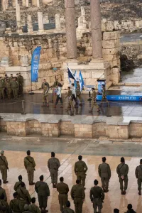 С благоговением принимаю ответственность за бригаду. С Божьей помощью мы добьемся успеха.