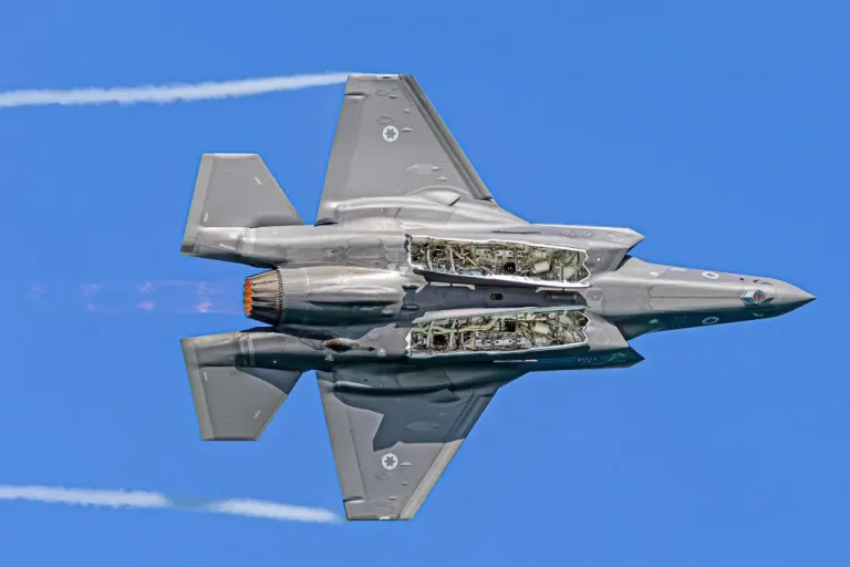 सुरक्षा: इज़रायल ने रॉकेट हमले के बाद हिज़्बुल्लाह पर हमलों की लहर पूरी की