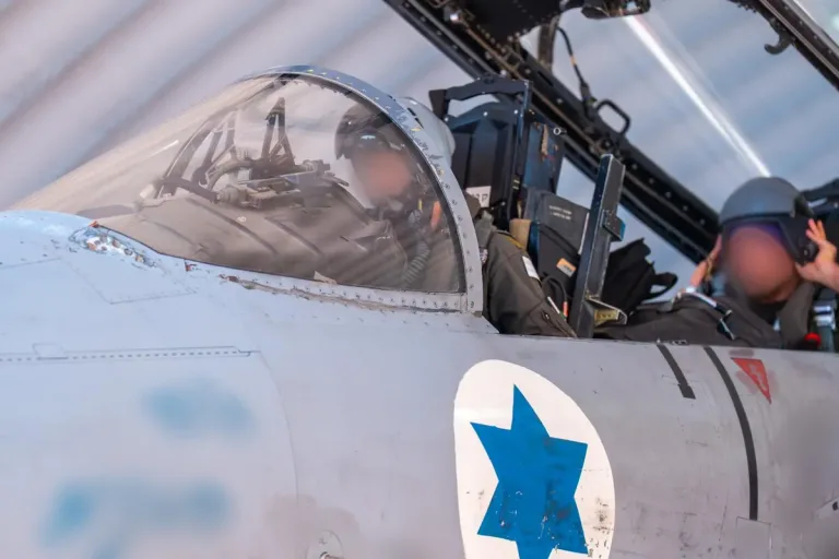 الأمن: القوات الجوية الإسرائيلية تستهدف طهران وأصفهان وجنوب إيران