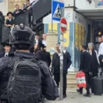 Jerusalem: 3 Officers Injured in Riot, Police Disperse Crowd