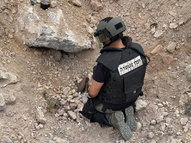 Ma’ale Adumim: Citizen’s Collected Weapons Neutralized by Police