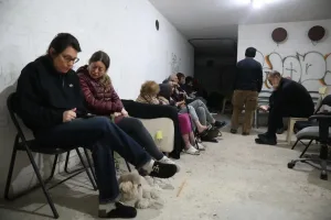 Des millions d&rsquo;Israéliens se mettent à l&rsquo;abri alors que les tirs de missiles iraniens marquent le deuxième jour de la guerre