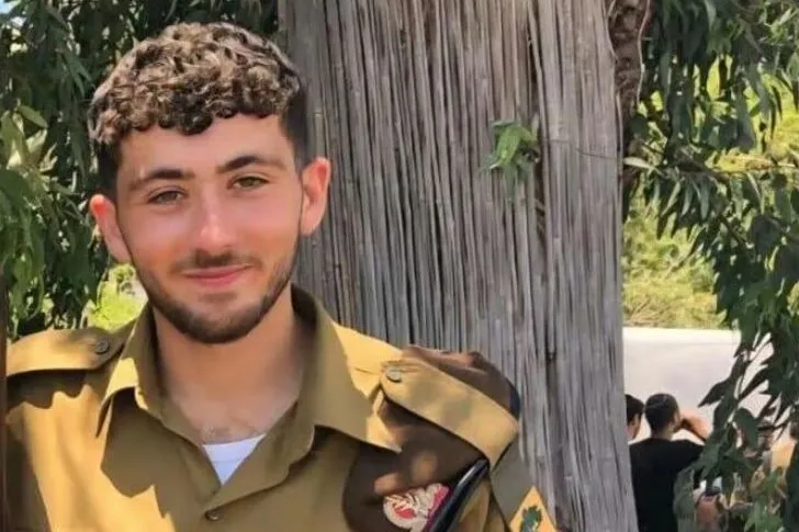 أحد أفضل أبناء بيتح تكفا”: جندي إسرائيلي يسقط في اشتباك قريب