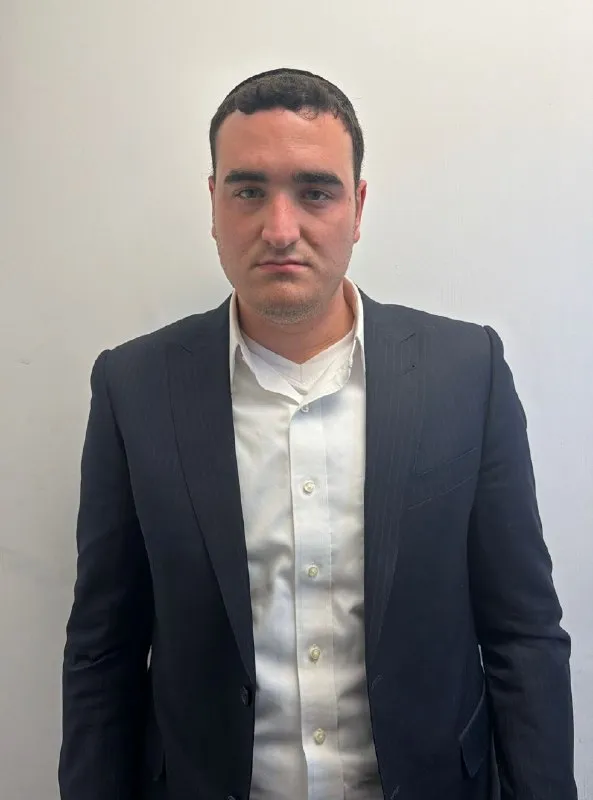 بيتح تكفا: نشر صورة المشتبه به في جرائم جنسية ضد قاصر