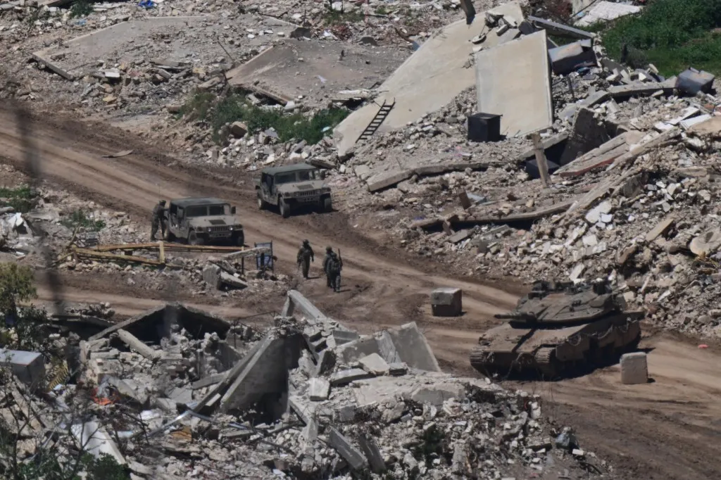 12 soldados heridos en ataque de dron de Hezbolá