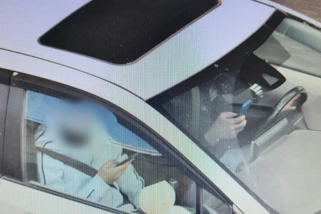 Caught on Camera: Driving Instructor and Student Both Using Phones Mid-Lesson
